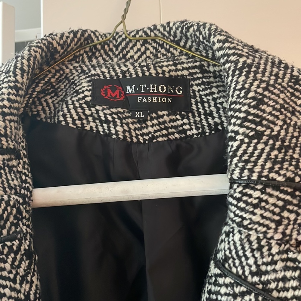 Short coat - Picture 2 of 4